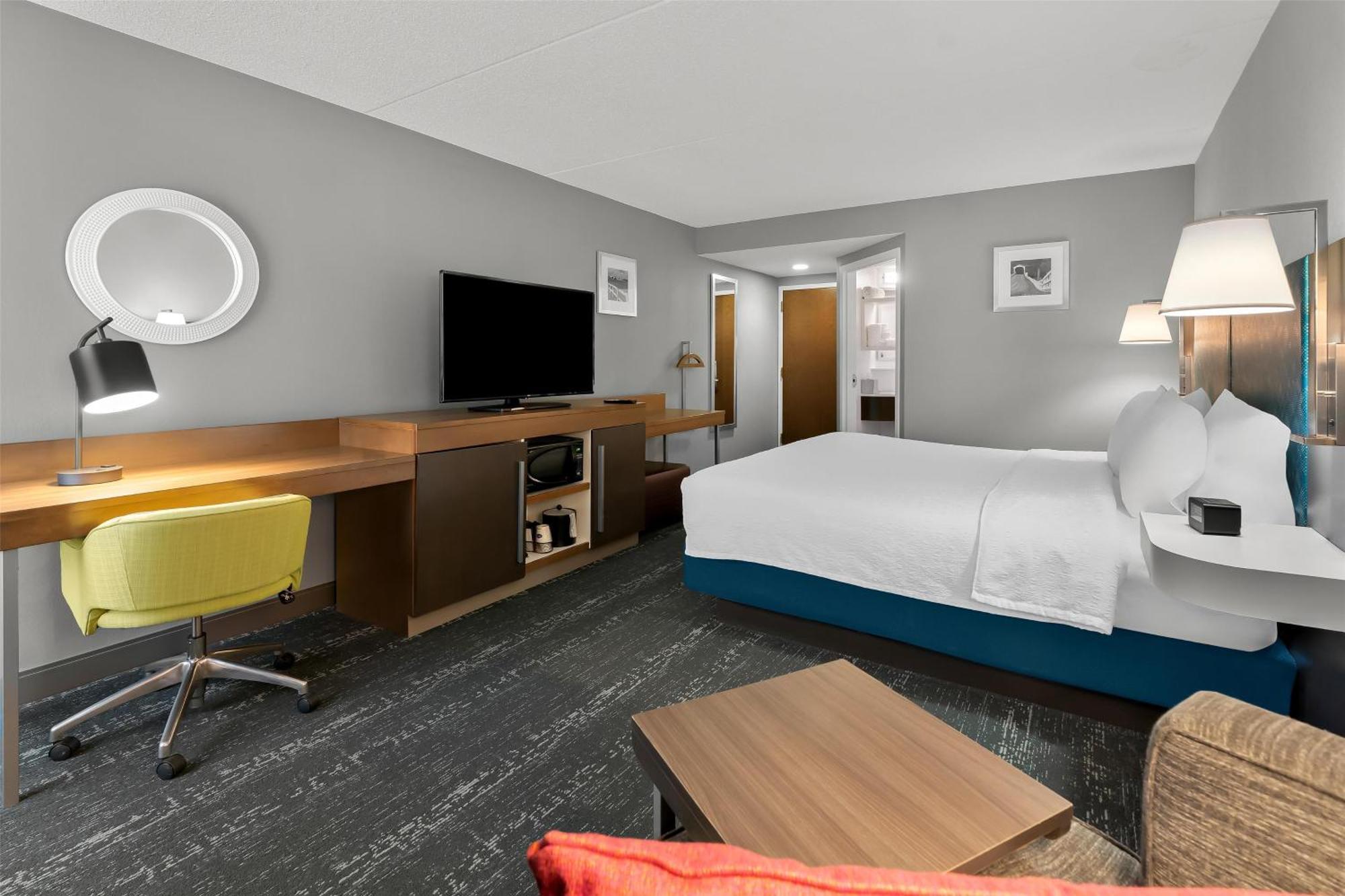 Hampton Inn & Suites Newtown Yardley Exterior foto